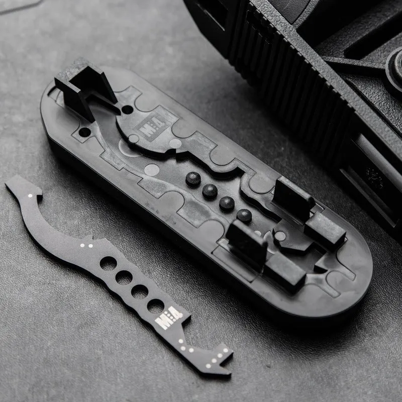 Multitasker M:4 Tool with black buttpad